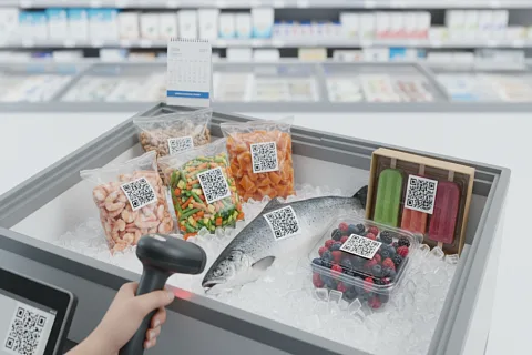 Маркировка рыбы, морепродуктов и замороженных продуктов с 2026 года: сроки, перечень, оборудование